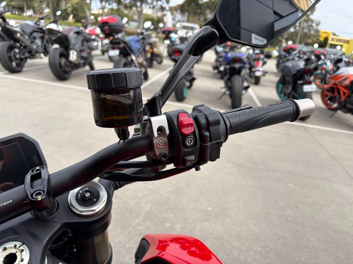 2025 DUCATI STREETFIGHTER V2 DUAL SPORTS