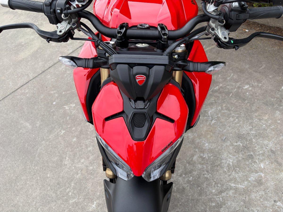 2025 DUCATI STREETFIGHTER V2 DUAL SPORTS