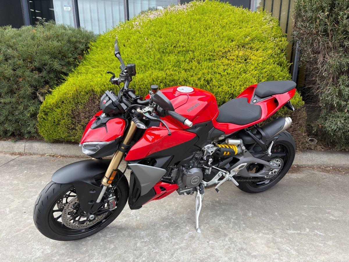 2025 DUCATI STREETFIGHTER V2 DUAL SPORTS