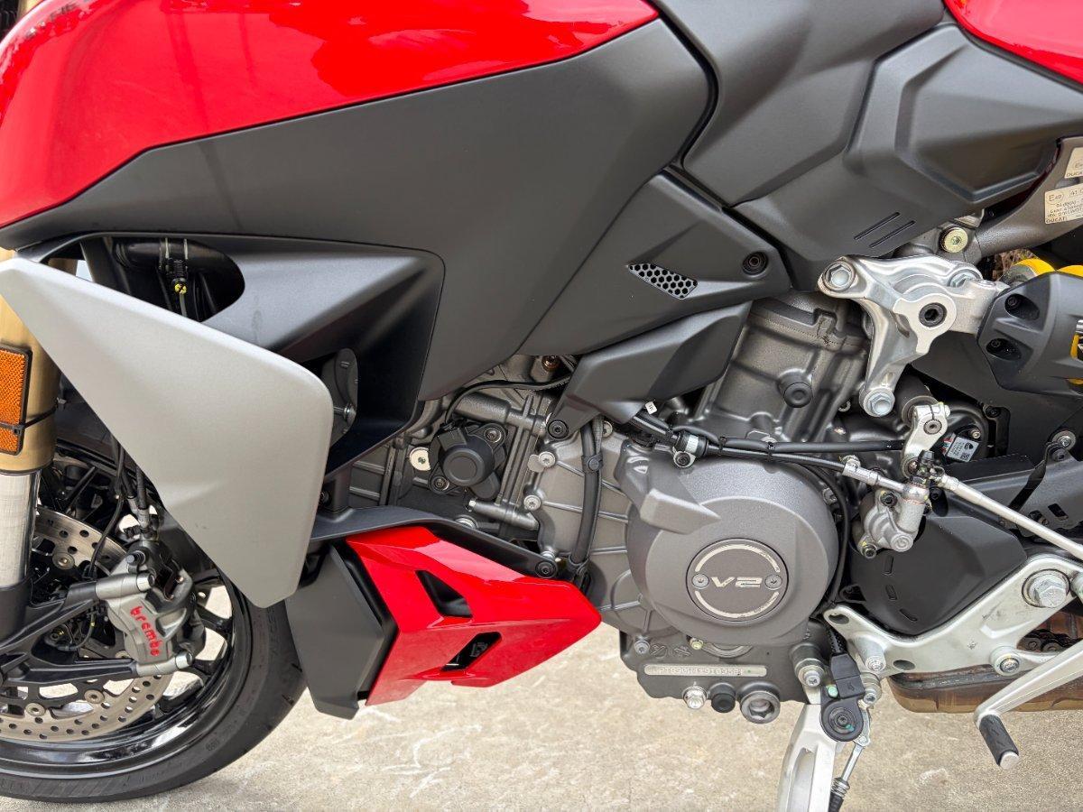 2025 DUCATI STREETFIGHTER V2 DUAL SPORTS