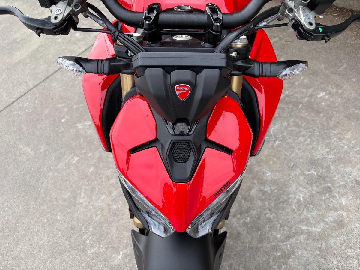 2025 DUCATI STREETFIGHTER V2 DUAL SPORTS
