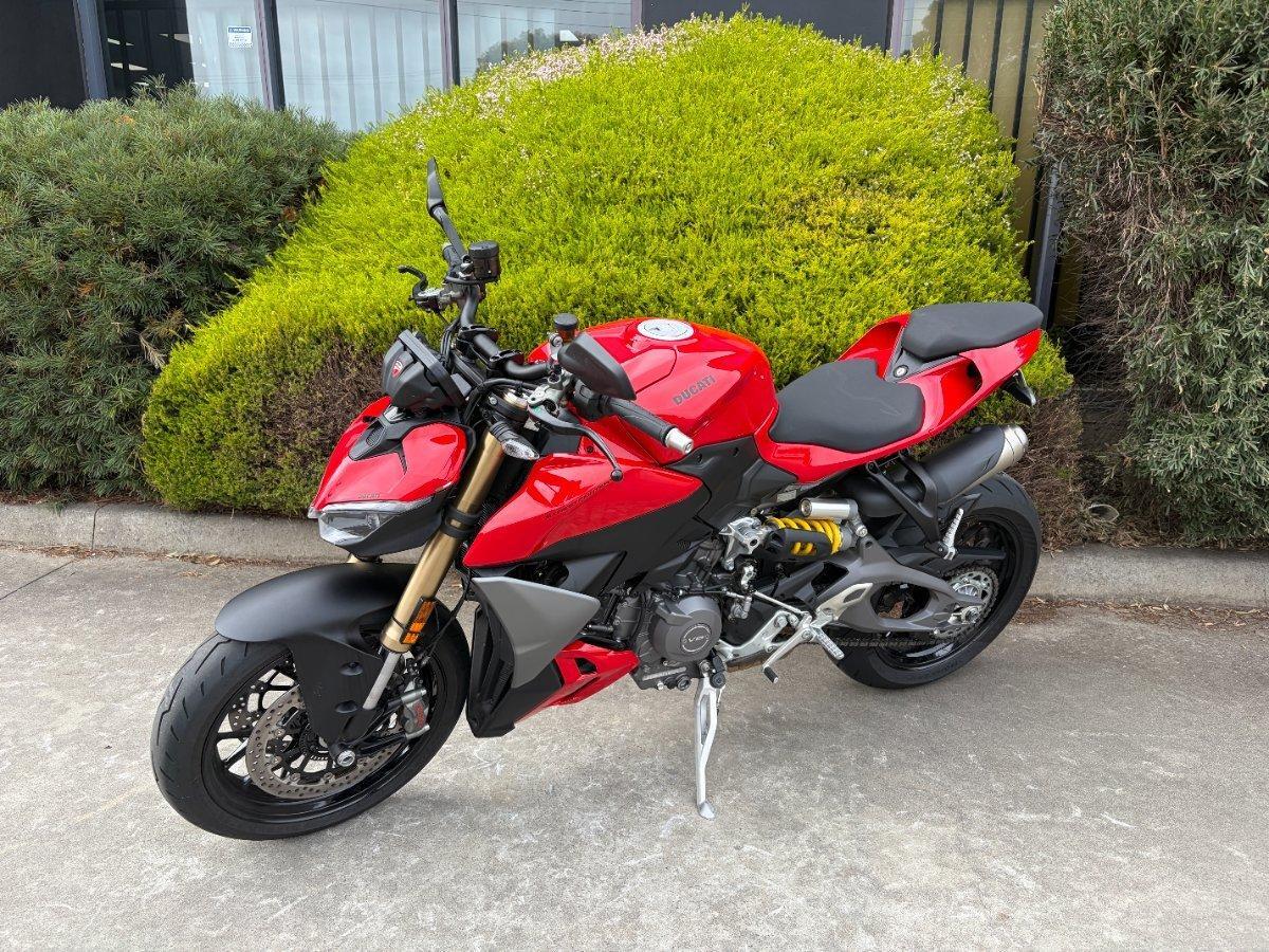 2025 DUCATI STREETFIGHTER V2 DUAL SPORTS