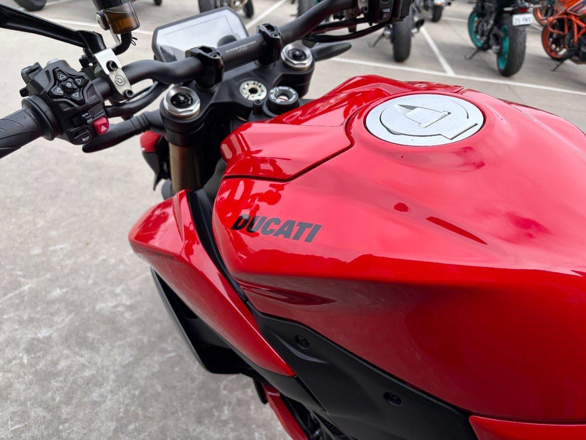 2025 DUCATI STREETFIGHTER V2 DUAL SPORTS