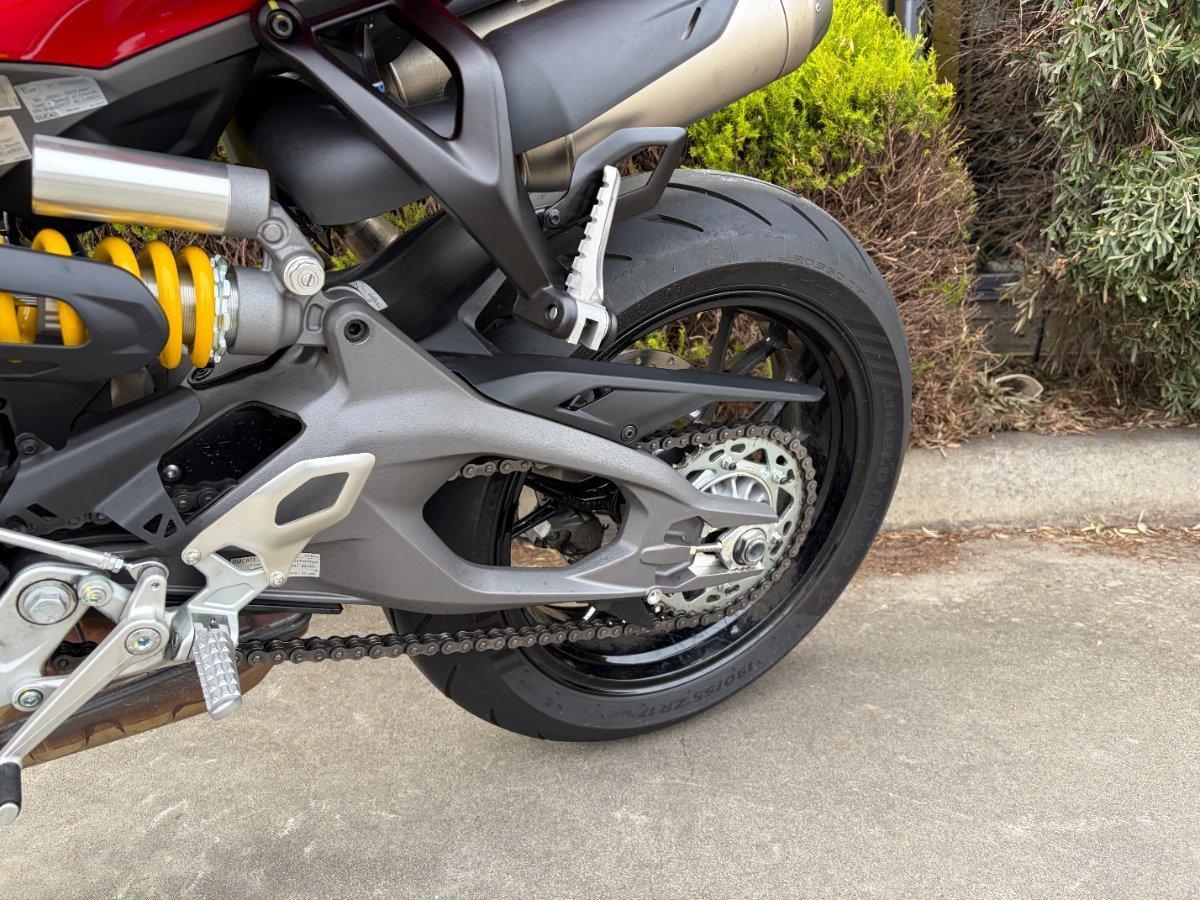 2025 DUCATI STREETFIGHTER V2 DUAL SPORTS