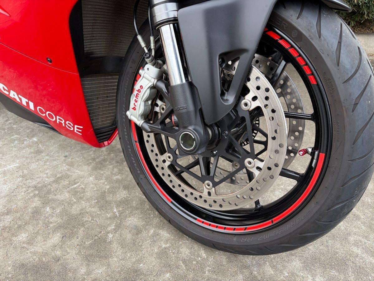 2019 DUCATI PANIGALE V4 SPORTS