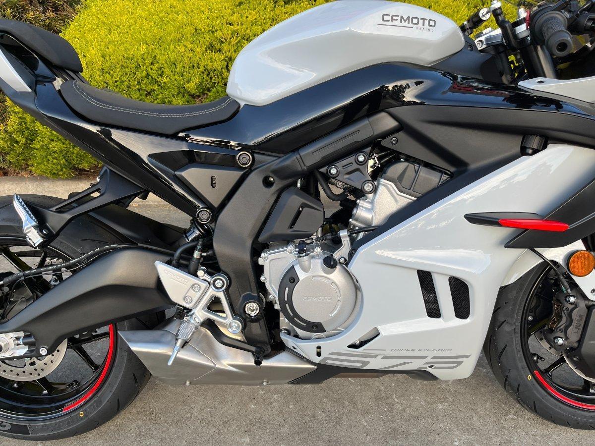 2026 CF MOTO 675 SR-R SPORTS