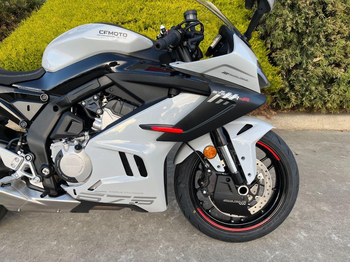 2026 CF MOTO 675 SR-R SPORTS