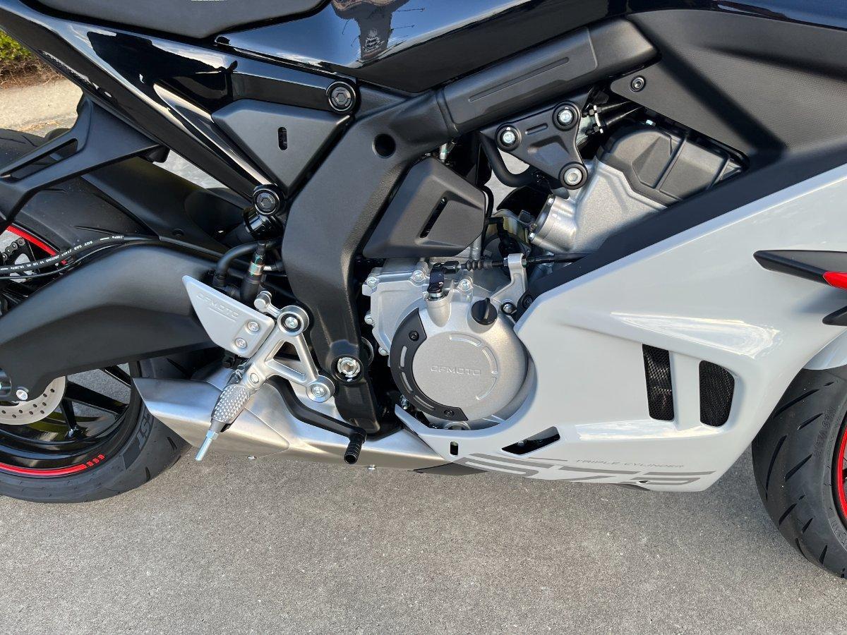 2026 CF MOTO 675 SR-R SPORTS