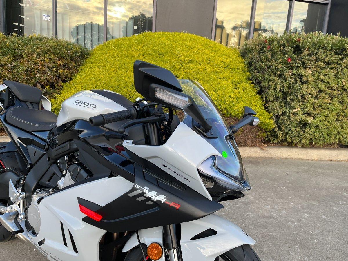 2026 CF MOTO 675 SR-R SPORTS