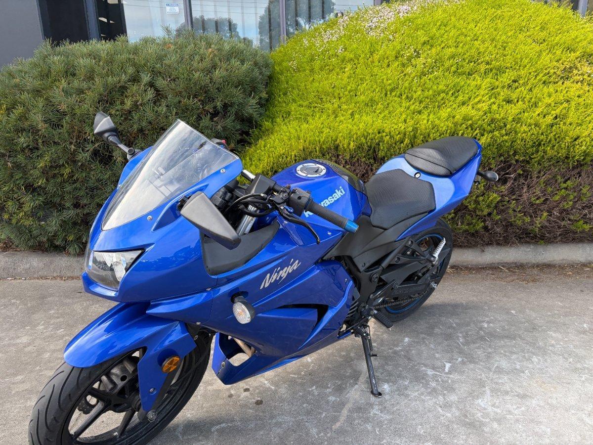 2009 KAWASAKI NINJA 250R SE (EX250J) SPORTS