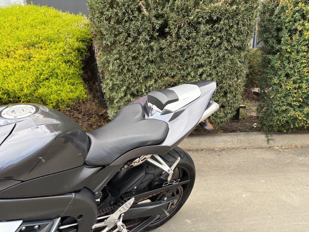 2004 YAMAHA YZF-R1 SPORTS
