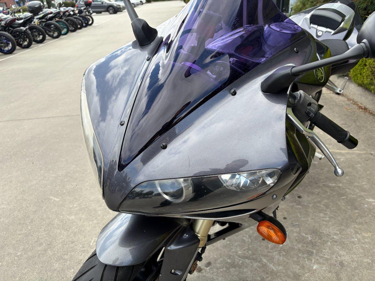2004 YAMAHA YZF-R1 SPORTS