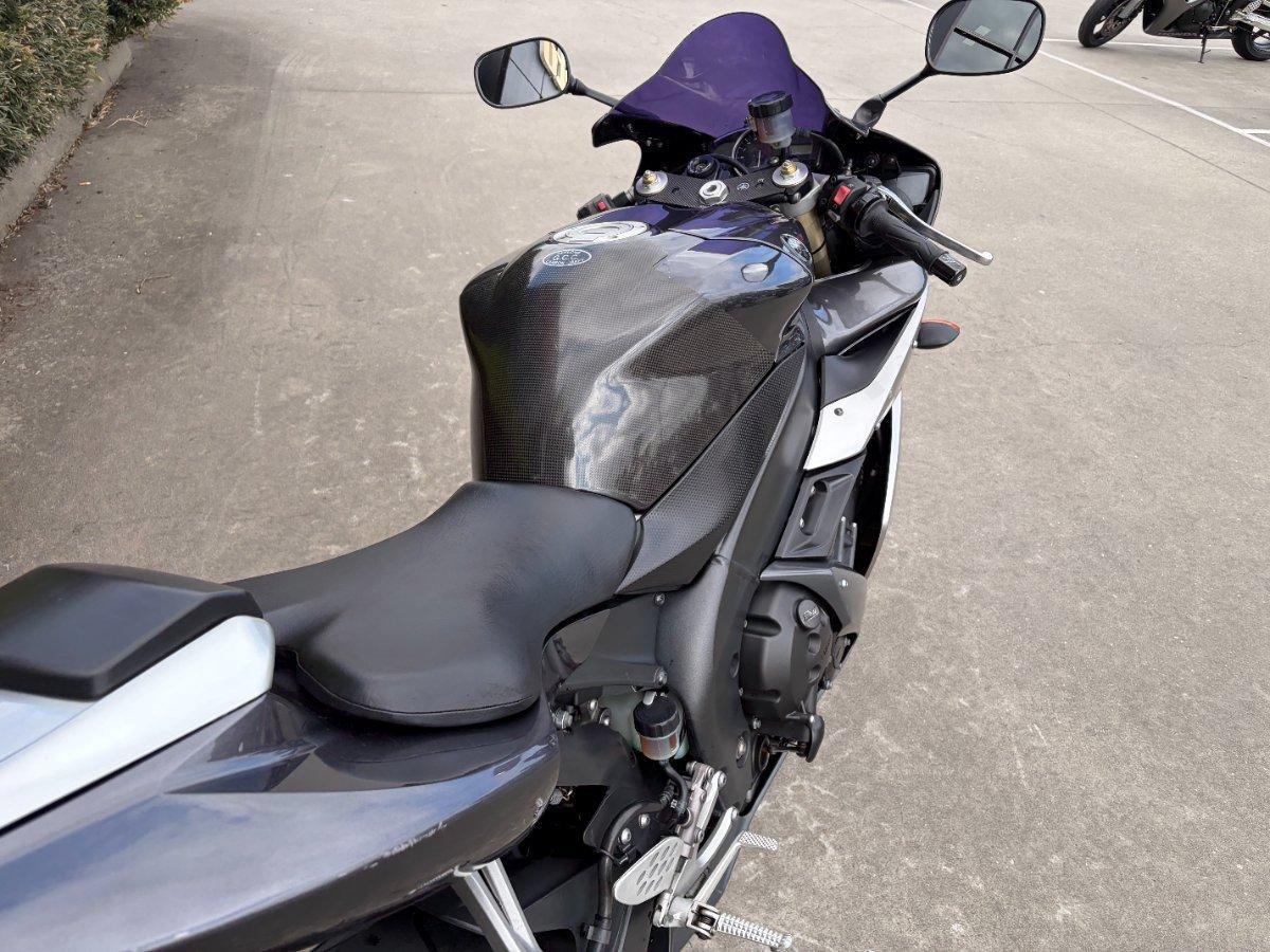 2004 YAMAHA YZF-R1 SPORTS