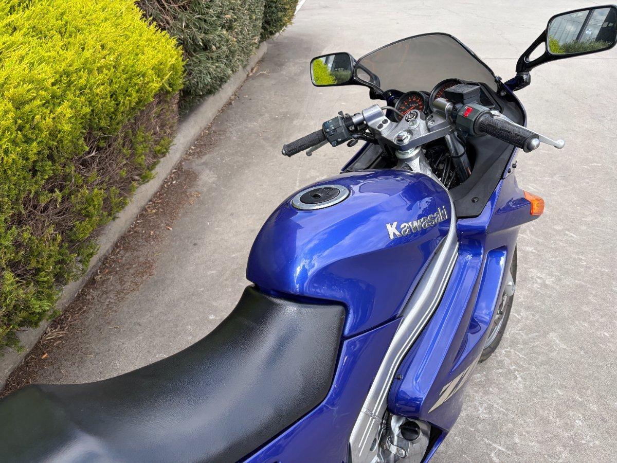 2002 KAWASAKI ZZ-R250 (EX250) ROAD