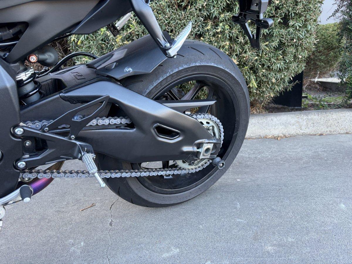 2025 YAMAHA YZF-R1 SPORTS