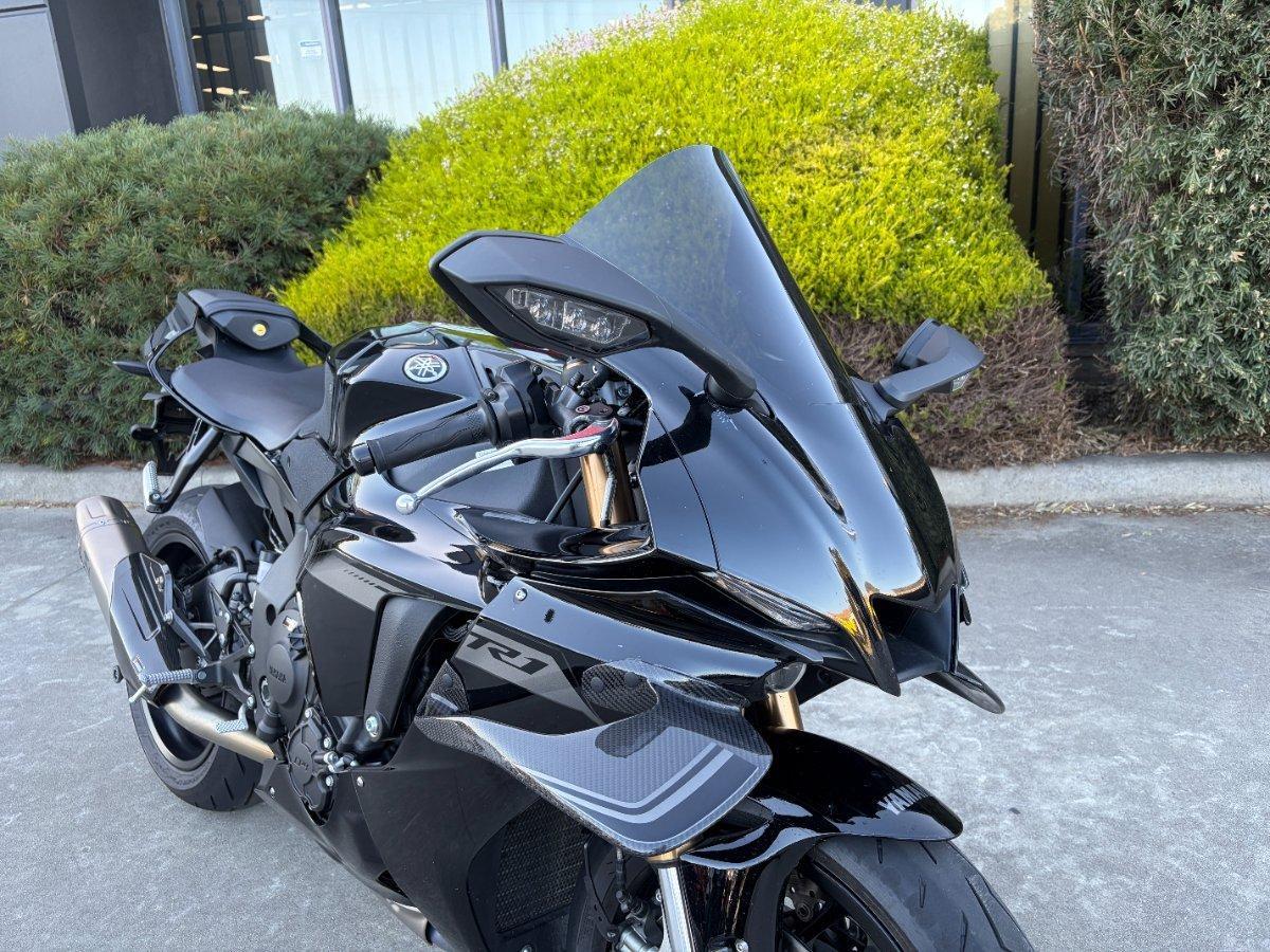 2025 YAMAHA YZF-R1 SPORTS