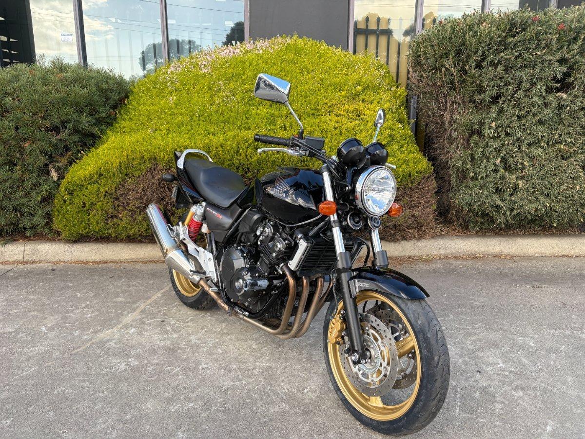 2011 HONDA CB400 ROAD