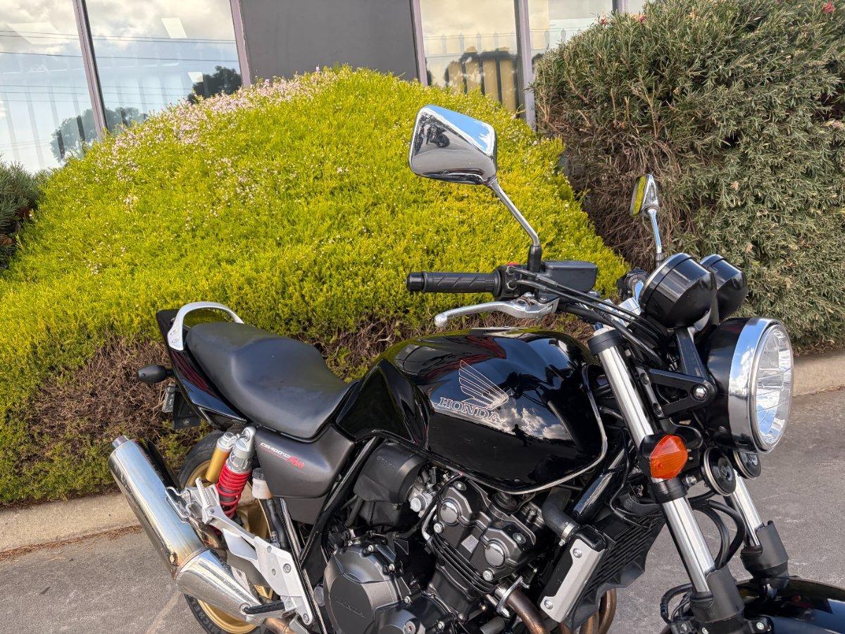 2011 HONDA CB400 ROAD