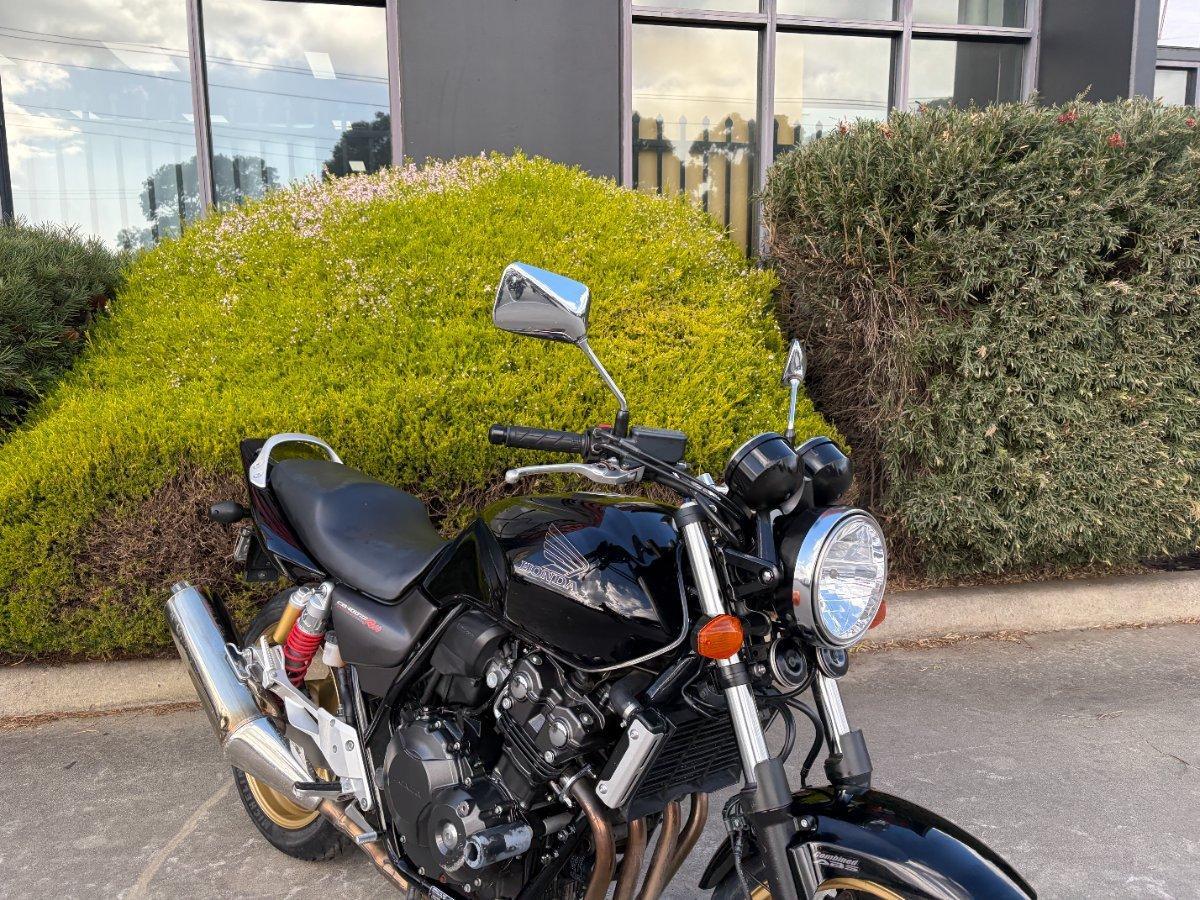 2011 HONDA CB400 ROAD