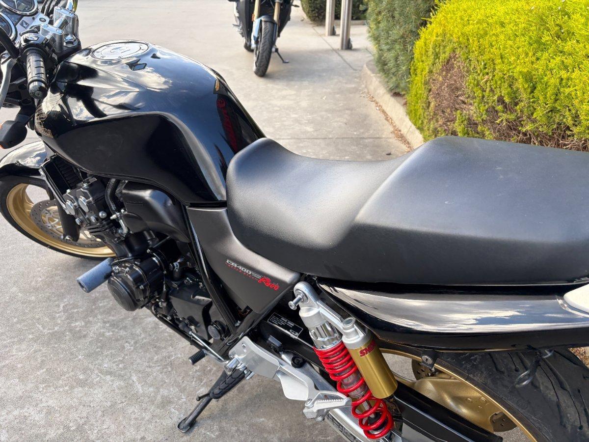 2011 HONDA CB400 ROAD