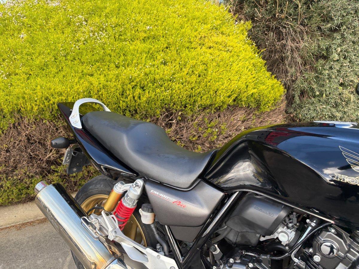 2011 HONDA CB400 ROAD