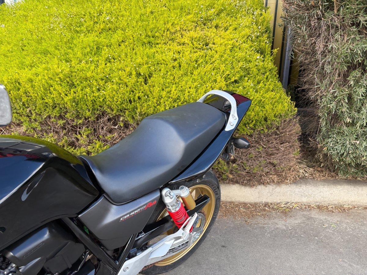 2011 HONDA CB400 ROAD