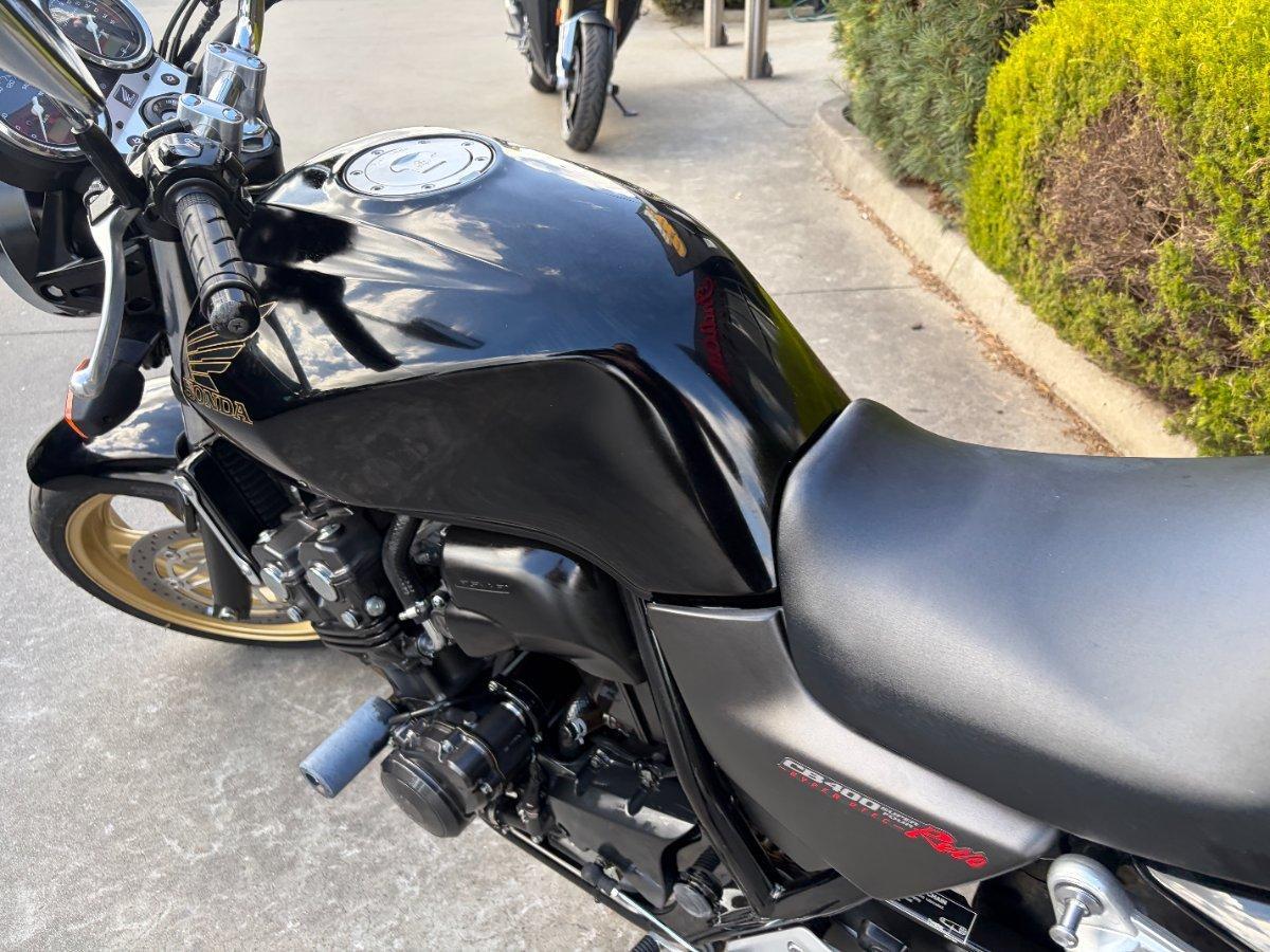 2011 HONDA CB400 ROAD