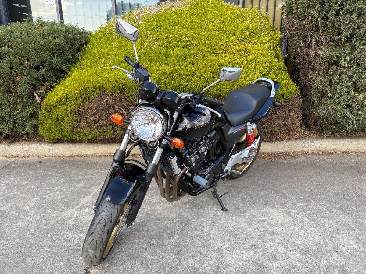 2011 HONDA CB400 ROAD