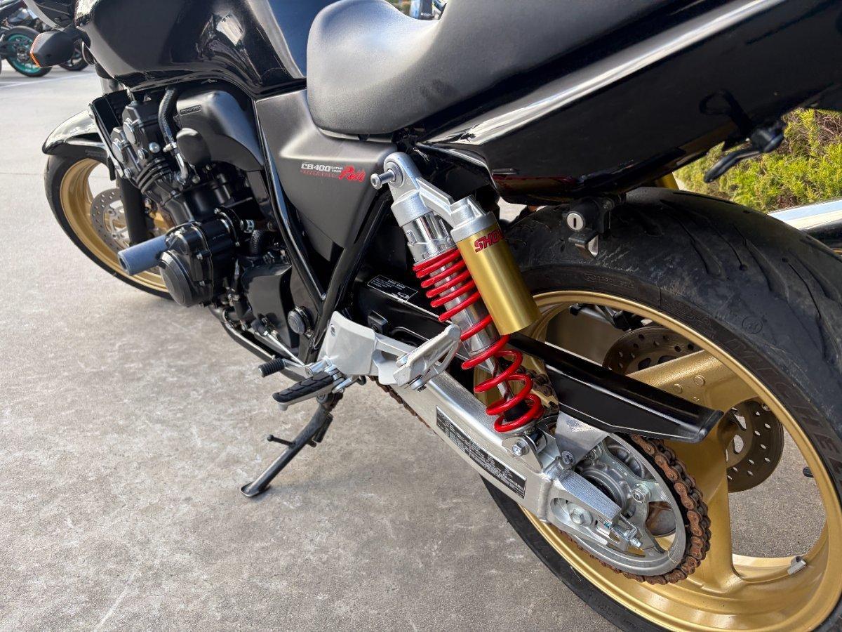 2011 HONDA CB400 ROAD
