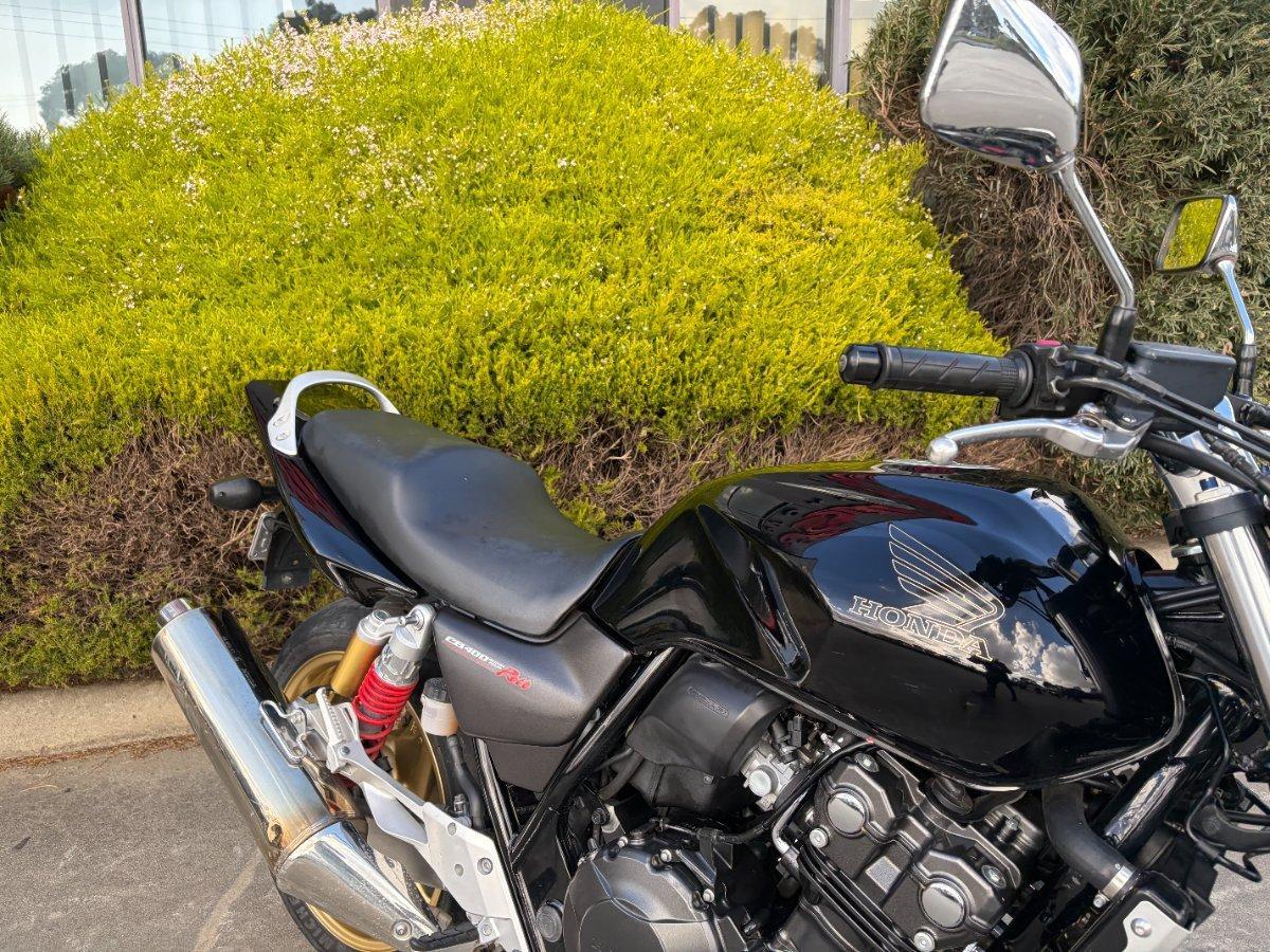 2011 HONDA CB400 ROAD