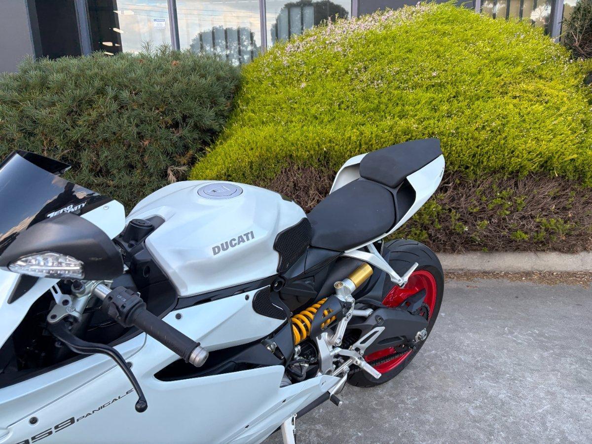 2018 DUCATI 959 PANIGALE (WHITE) SPORTS