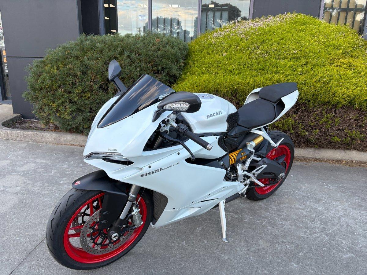2018 DUCATI 959 PANIGALE (WHITE) SPORTS