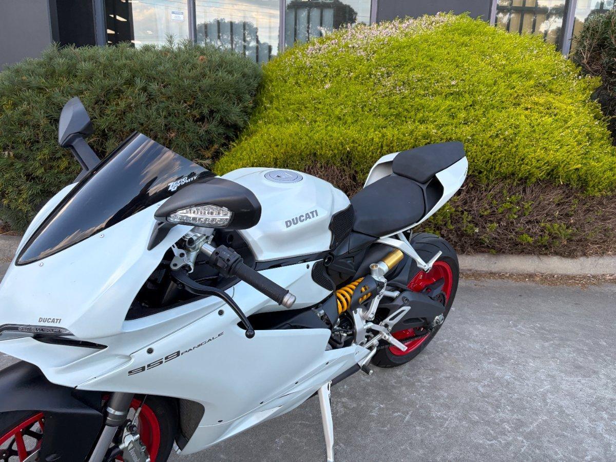 2018 DUCATI 959 PANIGALE (WHITE) SPORTS