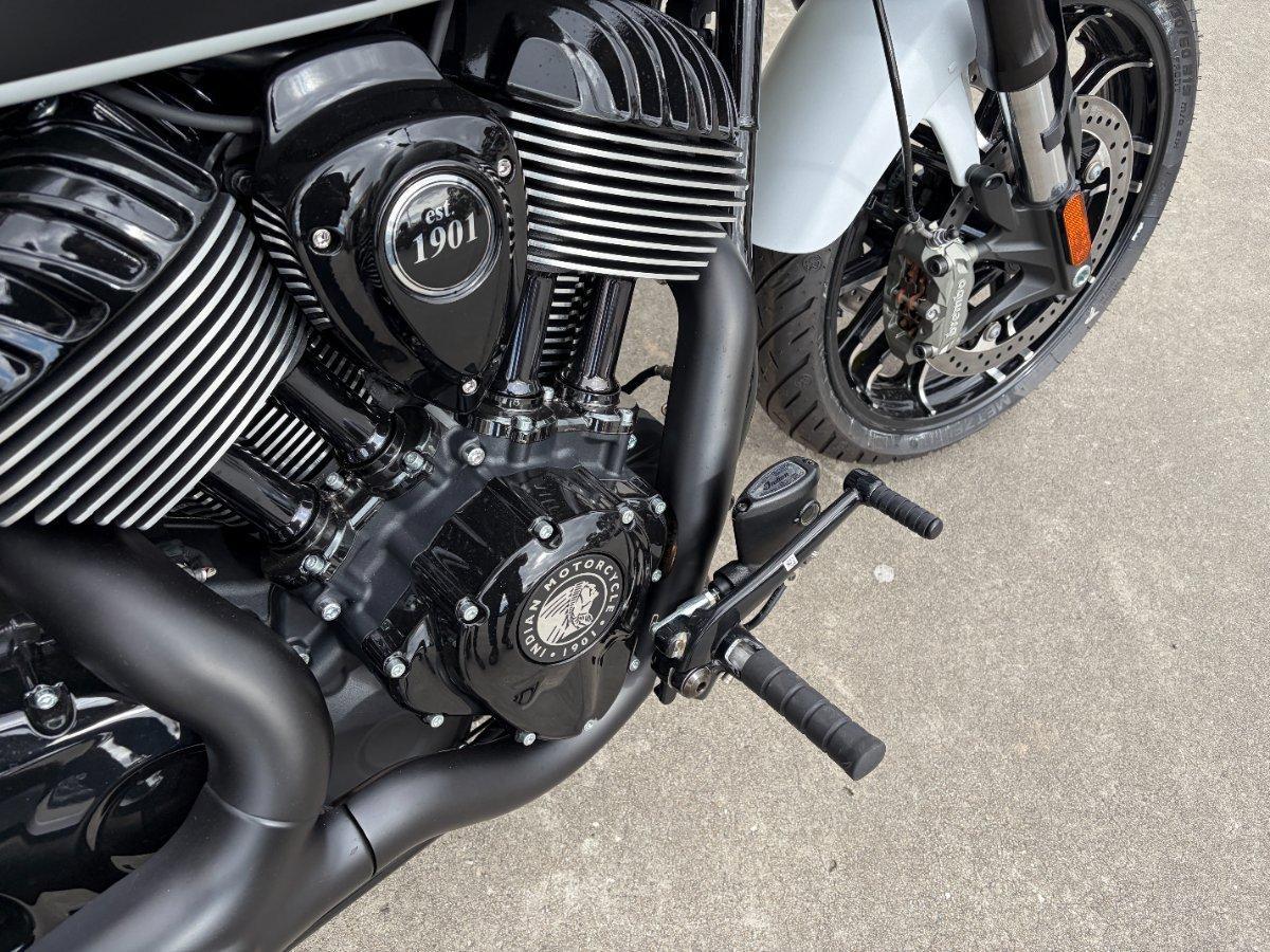 2025 INDIAN SPORT CHIEF CRUISER