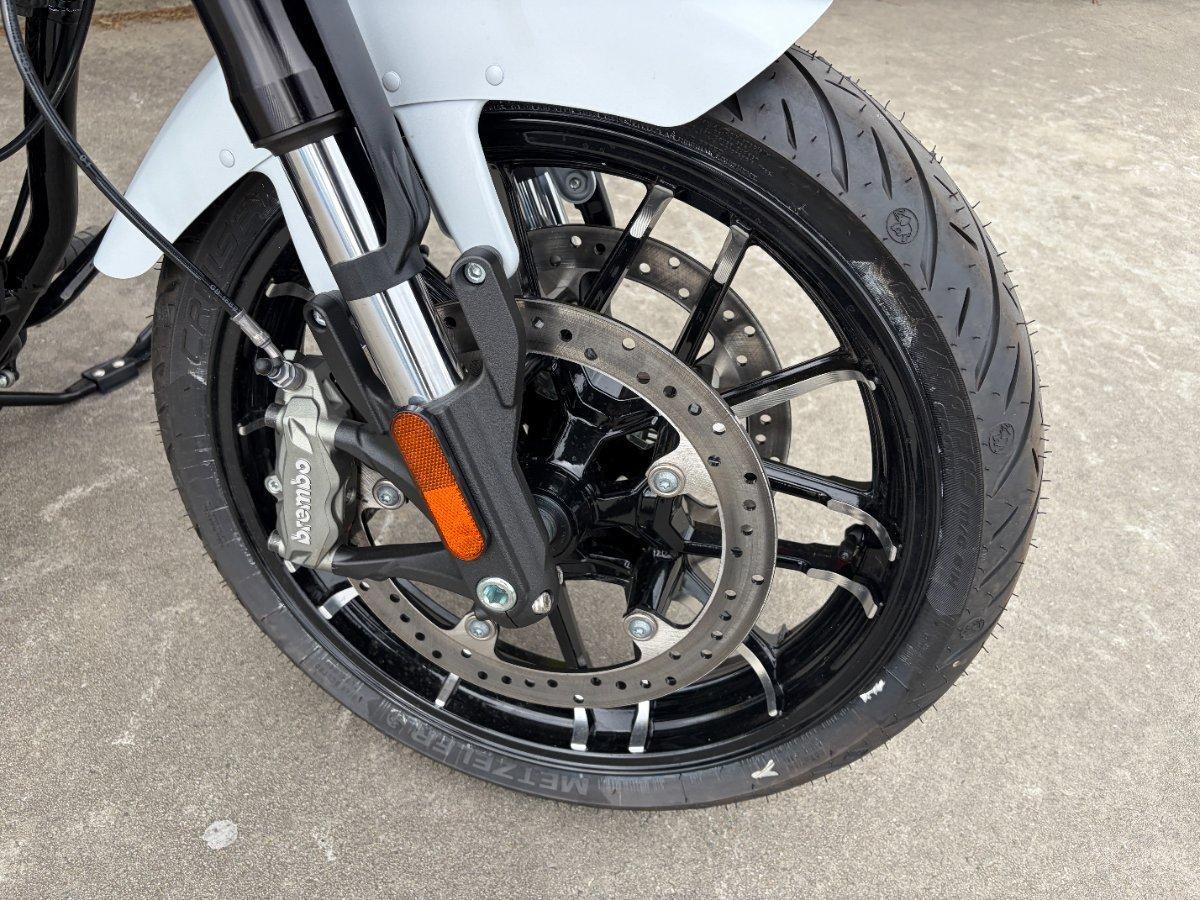 2025 INDIAN SPORT CHIEF CRUISER