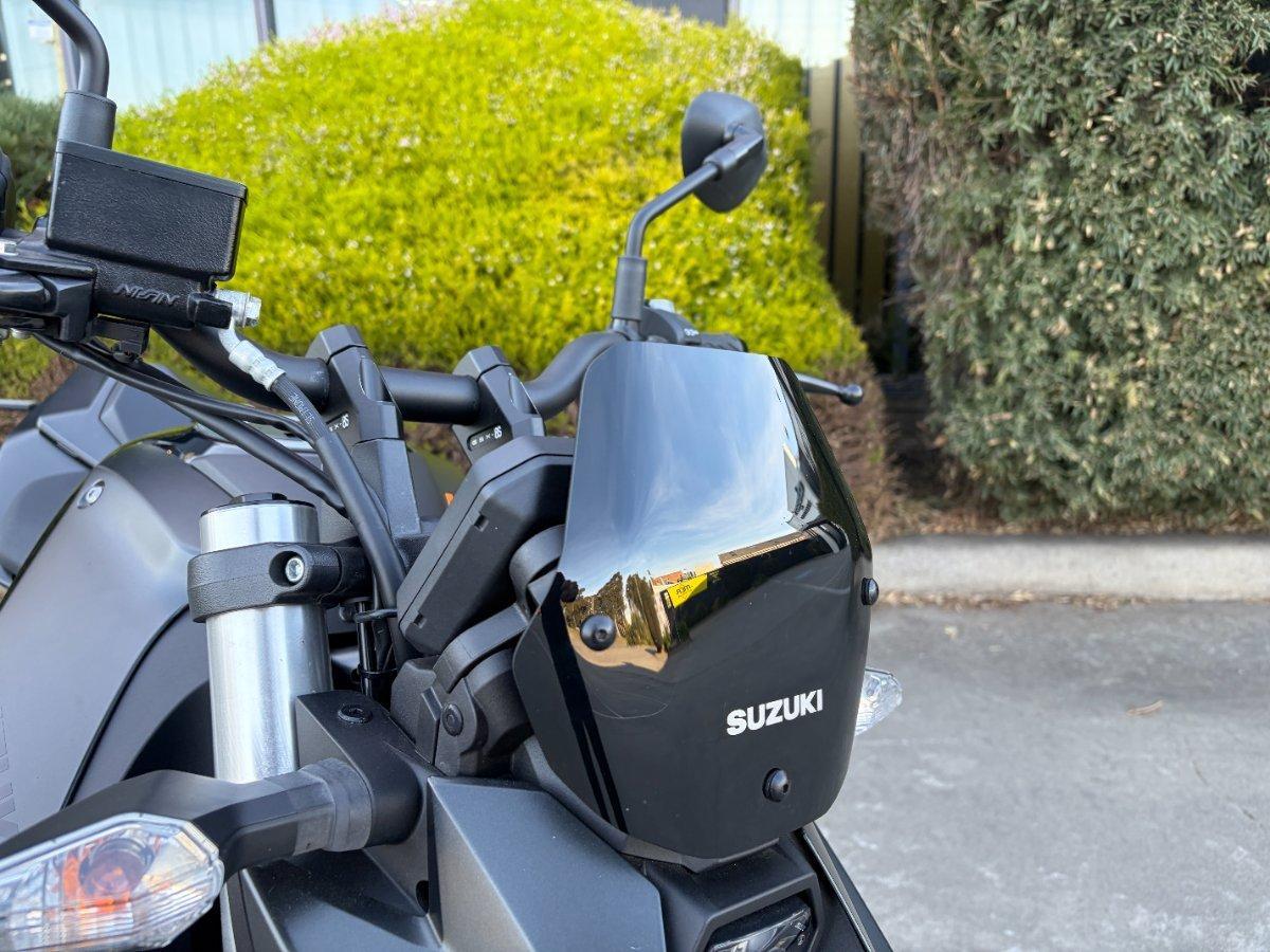 2023 SUZUKI GSX-8S ROAD