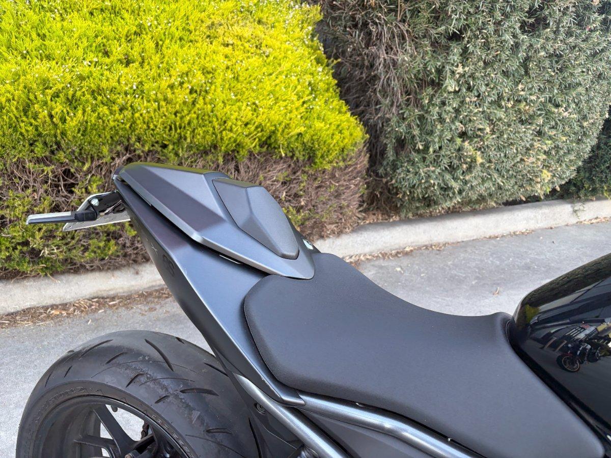 2023 SUZUKI GSX-8S ROAD