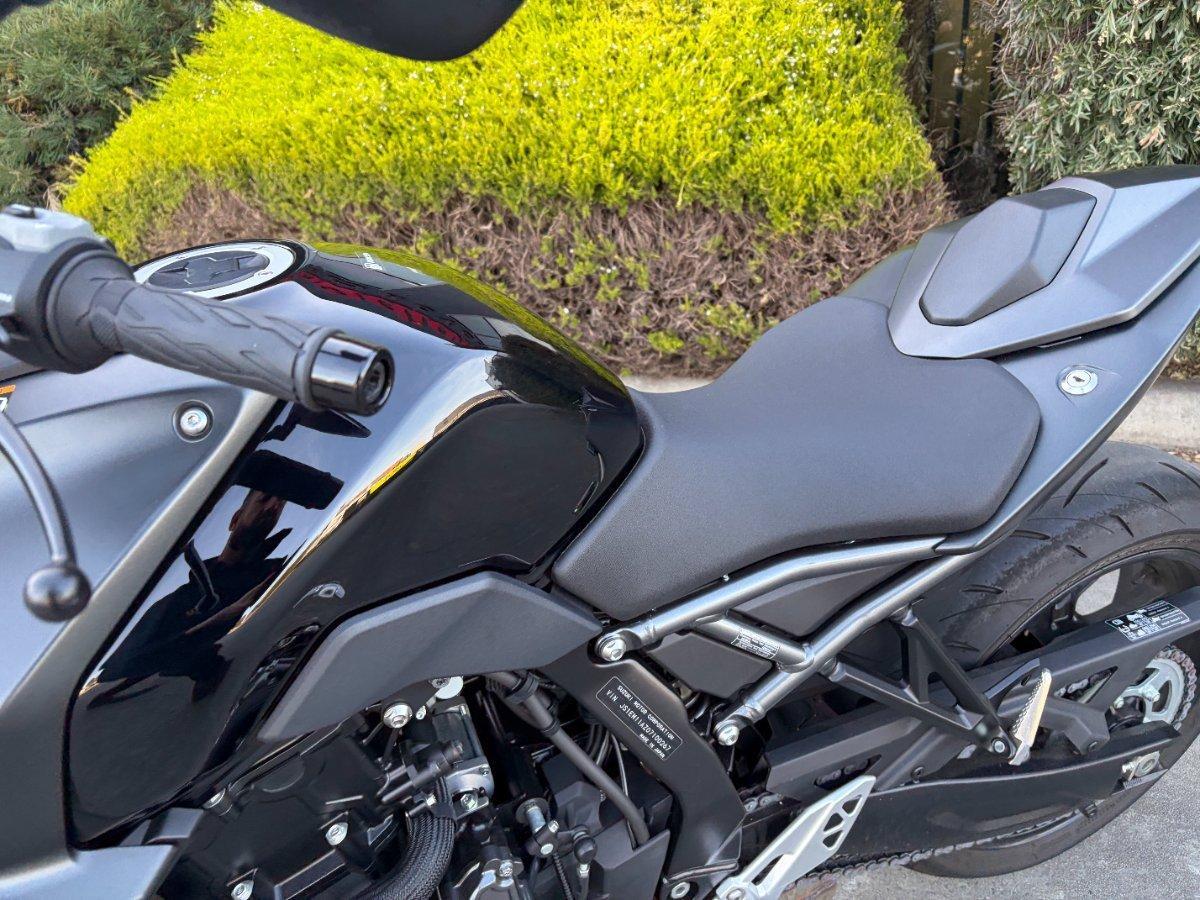 2023 SUZUKI GSX-8S ROAD