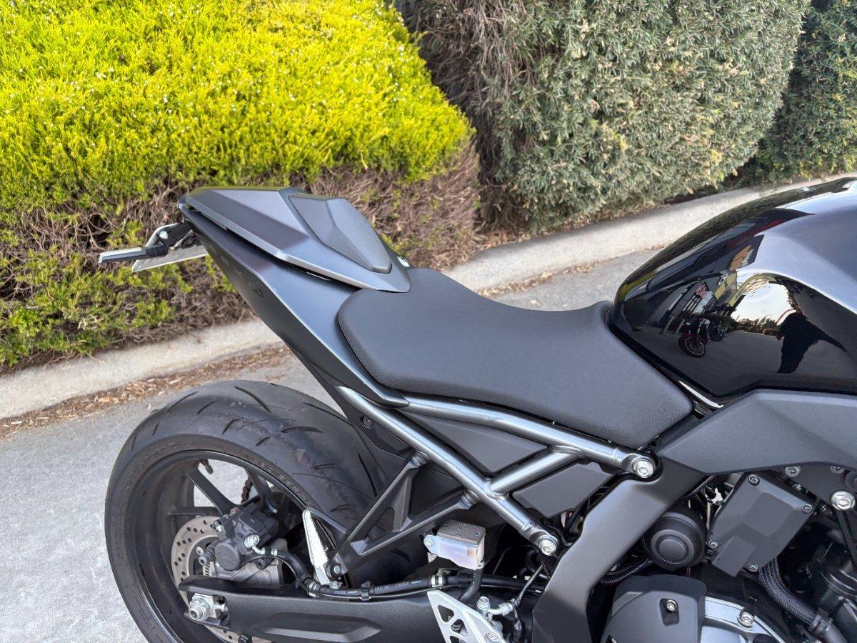 2023 SUZUKI GSX-8S ROAD