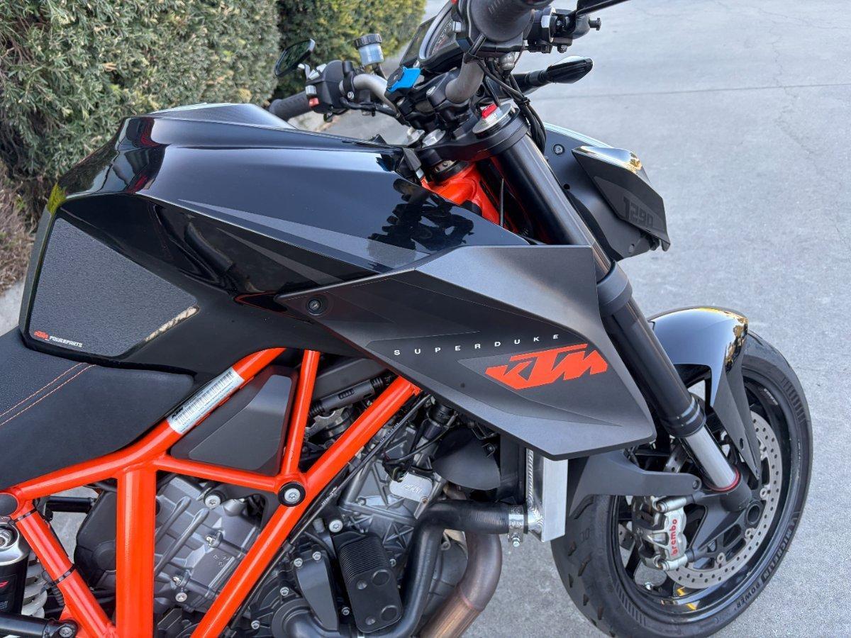 2014 KTM 1290 SUPER DUKE R SPORTS