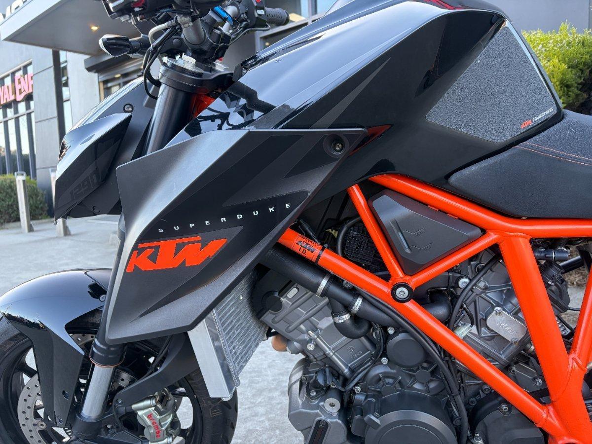 2014 KTM 1290 SUPER DUKE R SPORTS