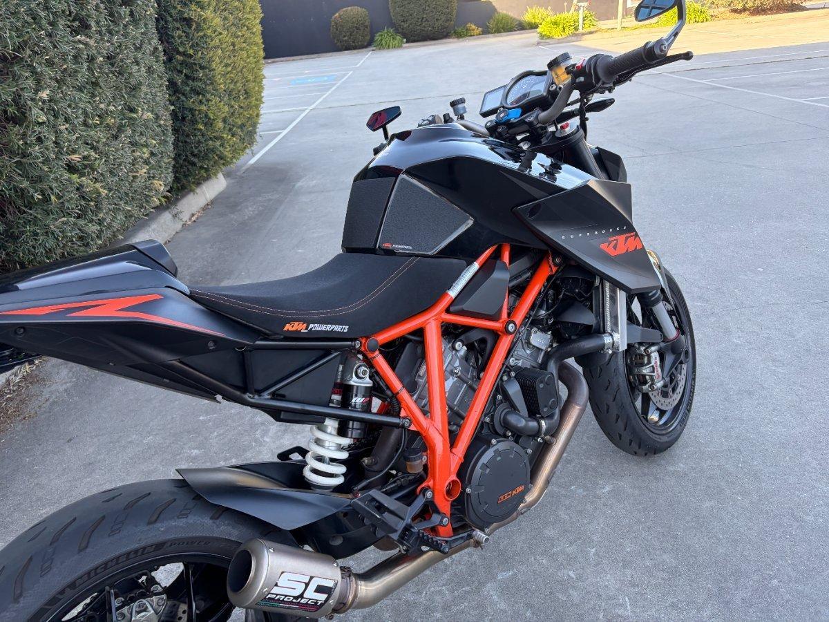 2014 KTM 1290 SUPER DUKE R SPORTS