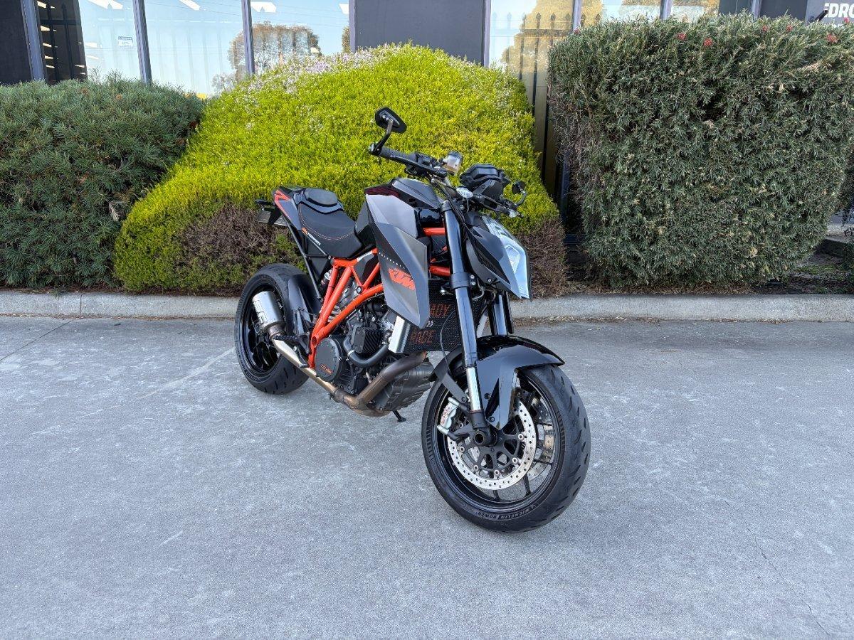 2014 KTM 1290 SUPER DUKE R SPORTS