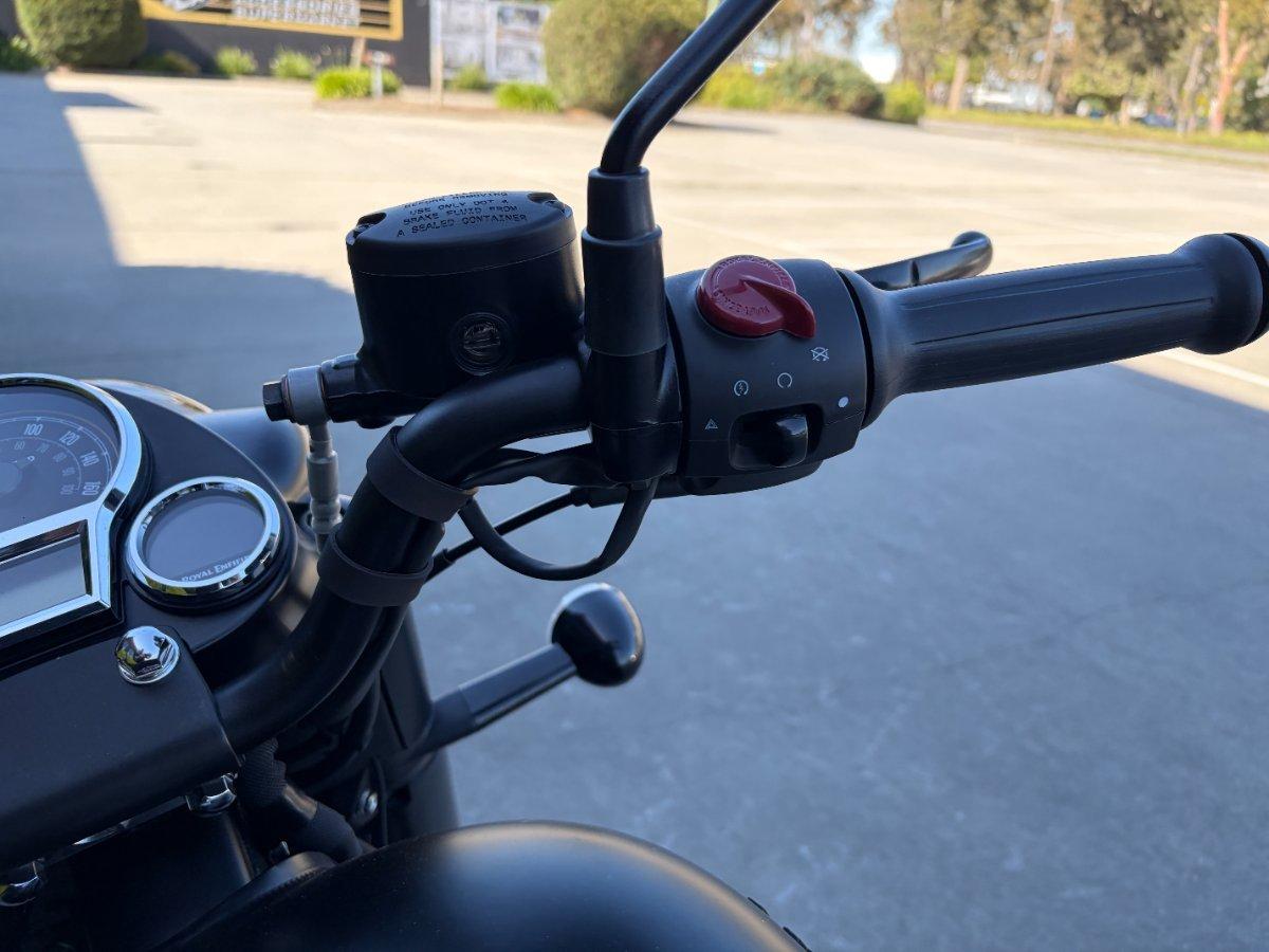 2026 ROYAL ENFIELD CLASSIC 350 DARK ROAD