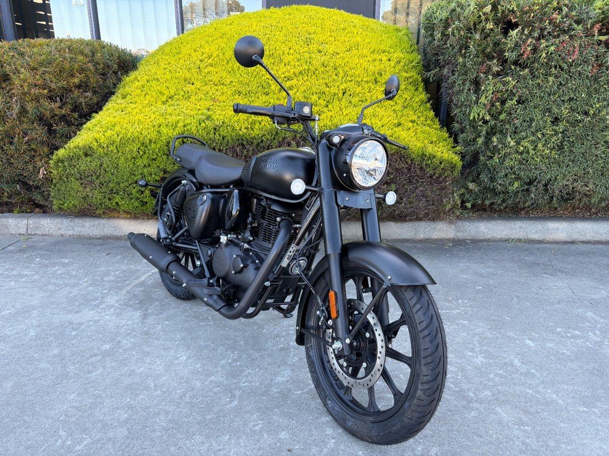 2026 ROYAL ENFIELD CLASSIC 350 DARK ROAD