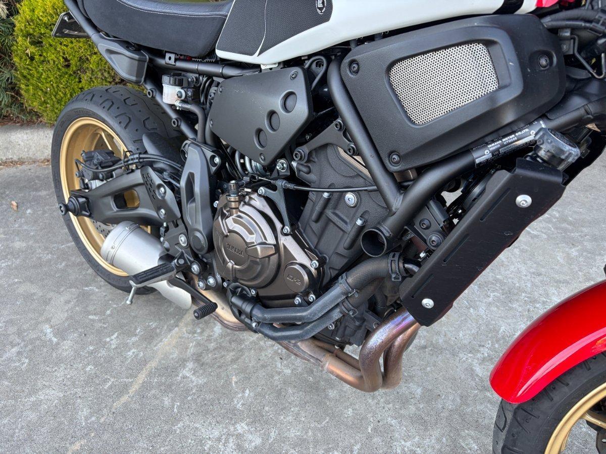 2021 YAMAHA XSR700 ROAD