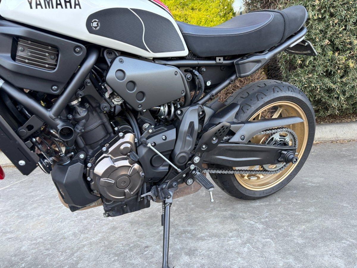 2021 YAMAHA XSR700 ROAD