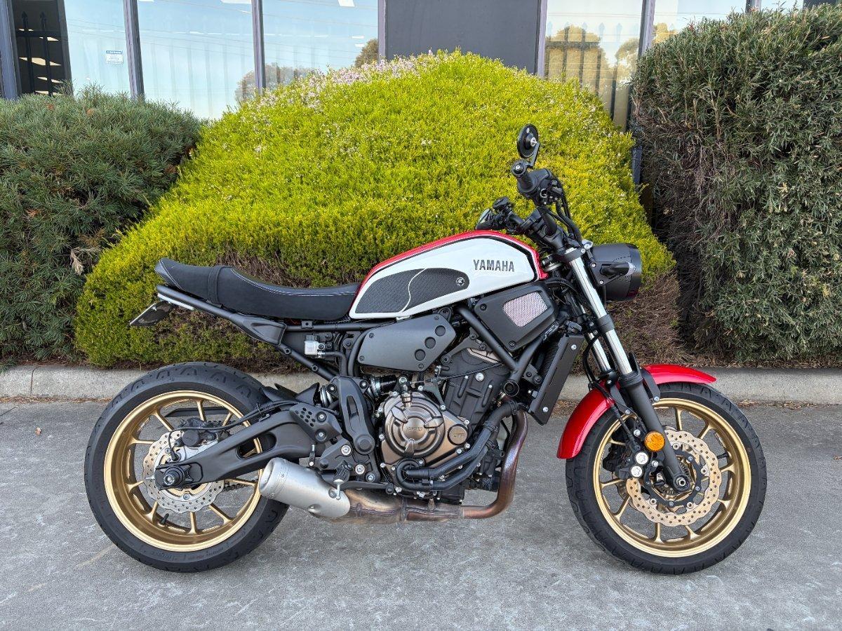 2021 YAMAHA XSR700 ROAD