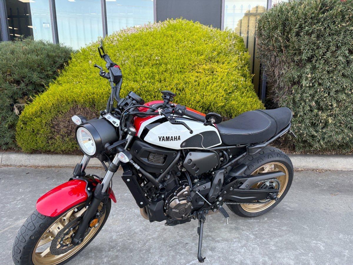 2021 YAMAHA XSR700 ROAD