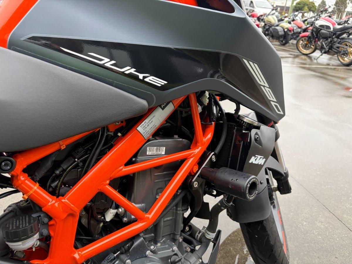 2023 KTM 390 DUKE ROAD